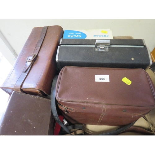 398 - A tray of vintage film and photography equipment