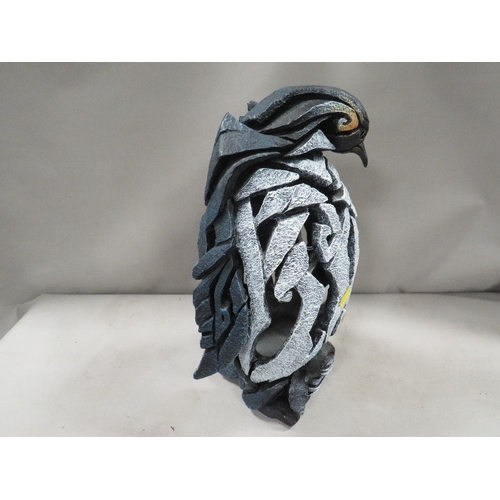 420 - An Edge sculpture by Matt Buckley of a penguin with a chick