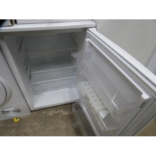 778 - A Hotpoint under counter fridge - House Clearance