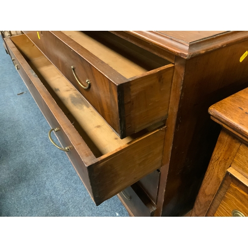 709 - A Georgian mahogany four drawer chest of drawers W 102 cm