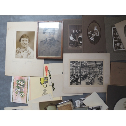 56 - EPHEMERA AND PHOTOGRAPHS, all family related, with a quantity of 'Queens Own Hussars' items, includi... 