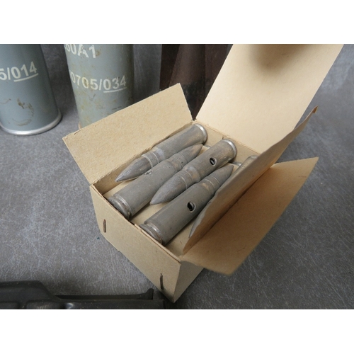 86 - A TRAY OF VARIOUS INERT EX TRAINING ROUNDS ETC., to include rubber bullets, boxed Russian 7-26 drill... 