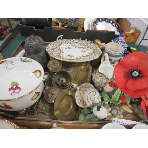 100 - Three trays of assorted ceramics etc to include Coalport, Japanese tea ware etc