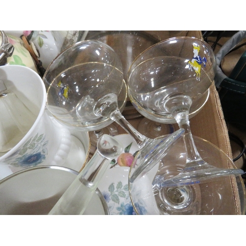 124 - A tray of ceramics and glass, to include a glass dome and base, Babycham glasses, Wedgwood, Royal Cr... 