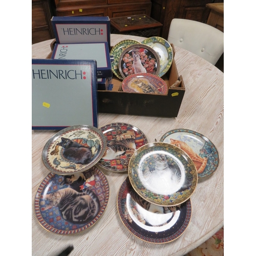 132 - A tray of assorted collectors plates, to include six boxed limited edition Villeroy & Boch HEINRICA ... 