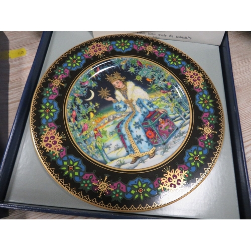 132 - A tray of assorted collectors plates, to include six boxed limited edition Villeroy & Boch HEINRICA ... 