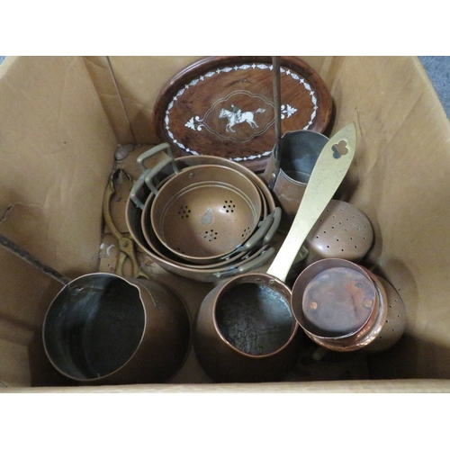 175 - A small tray of assorted metal ware to include a vintage school bell