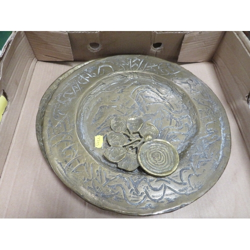 99 - A tray of Studio ceramics together with a tray of Oriental style ceramics and a tray of metal ware (... 