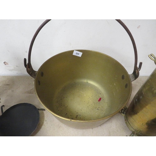 225 - A small selection of metal ware to include a brass jam pan