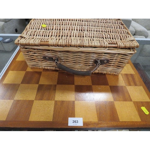 263 - A large chess set and board