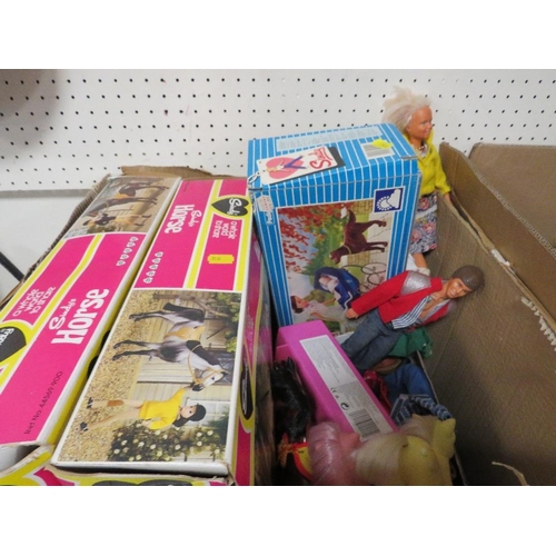 275 - A collection of  vintage toys to include boxed Sindy examples, My Little Pony's, dolls etc