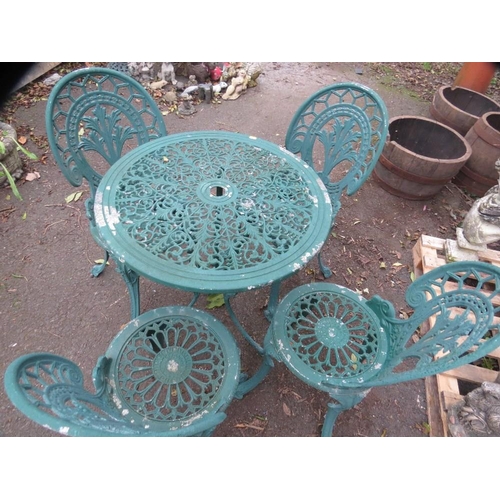 613 - An aluminium garden table set with 4 chairs