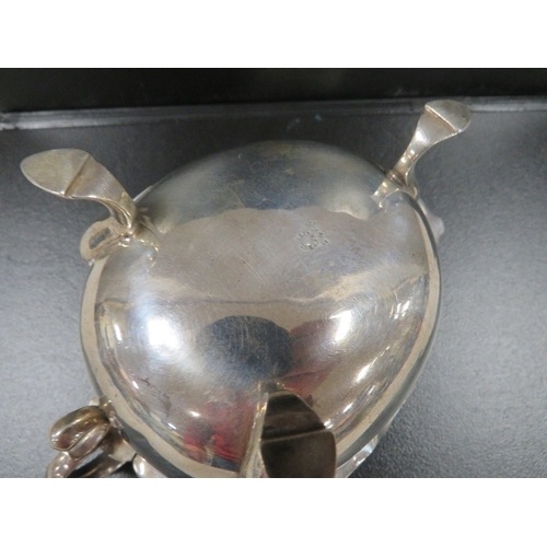 348 - A hallmarked silver sauce boat - spilt by handle approx. weight 179g