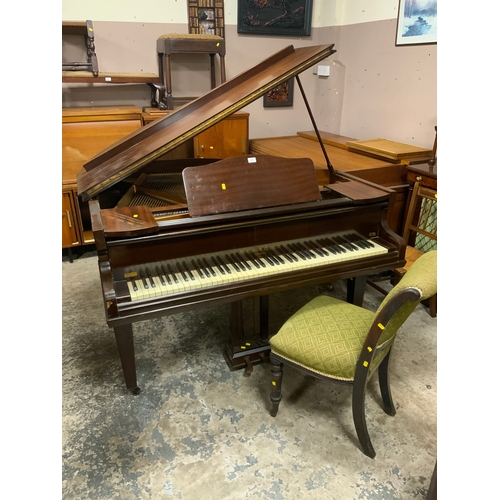 786 - A Monington & Weston baby grand piano in a mahogany case - APHA Reg No: D4EL8QGX