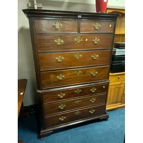 724 - A 19th century mahogany chest on chest, with an arrangement of eight drawers H 167 cm W 116 cm D 56 ... 