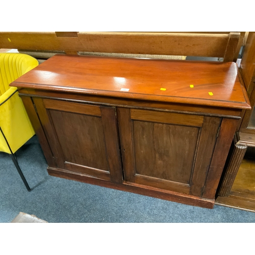 796 - An antique mahogany low two door cabinet H 74 cm W 114 cm