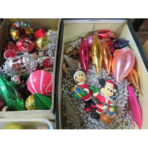 126 - Two trays of vintage Christmas decorations to include wooden case of glass examples