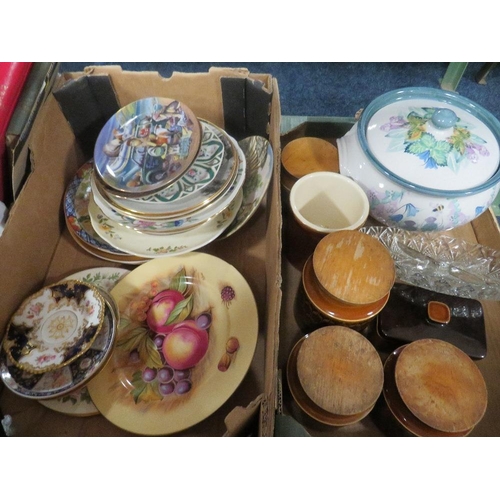 163 - Two trays of ceramics etc. to include an Aynsley Orchard Gold plate