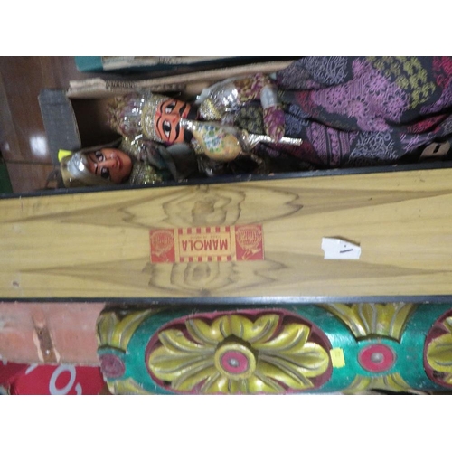 173 - A vintage boxed Mamola string instrument, Indian puppet etc.