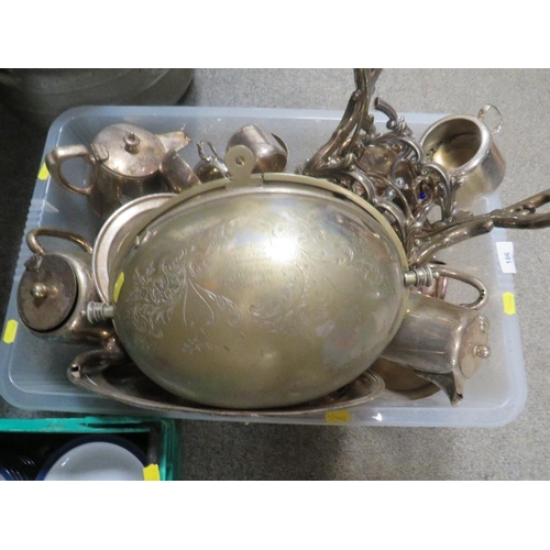 186 - A tray of silver plated ware to include a bacon dish & spirit kettle with stand A/F