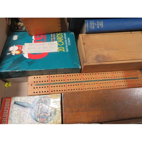 195 - A small quantity of collectables to include two boxed chess sets, cribbage board etc.