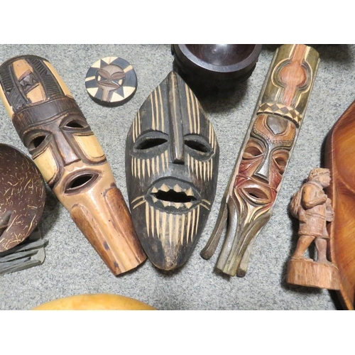 196 - Mixed lot of African tribal art curved masks to