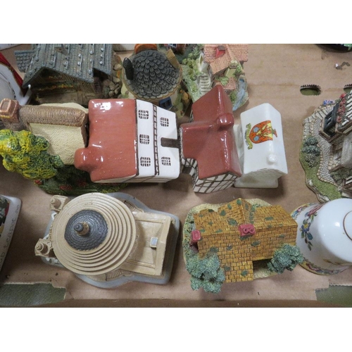 69 - A tray of assorted ceramics to include collectable teapots, Old Tuptonware cat etc