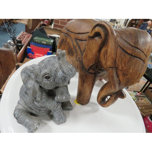 90 - A assortment of large elephant figures