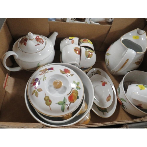 98 - Three trays of Royal Worcester Evesham tea and dinner ware