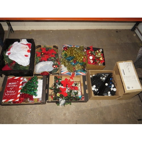 589 - A very large selection of vintage Christmas decorations to include vintage glass baubles, pop up Chr... 