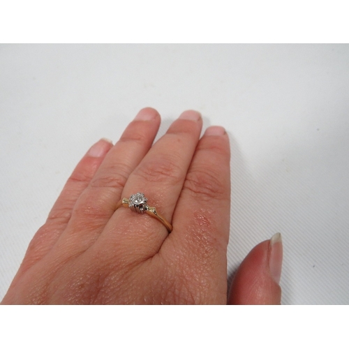 425 - An 18ct illusion set diamond solitaire ring approx. weight 2.8g