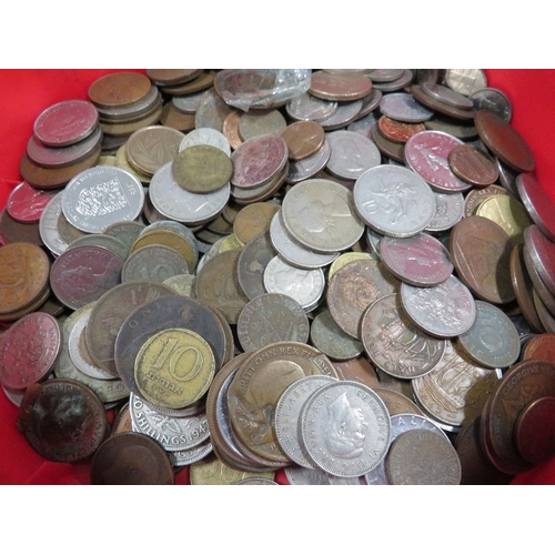 480 - A tub of old coins