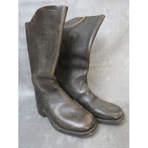 189 - FOUR PAIR SOF MILITARY AND RELATED BOOTS, to include WW2 fire boots, size 9 (dated 1943/45), ammo bo... 