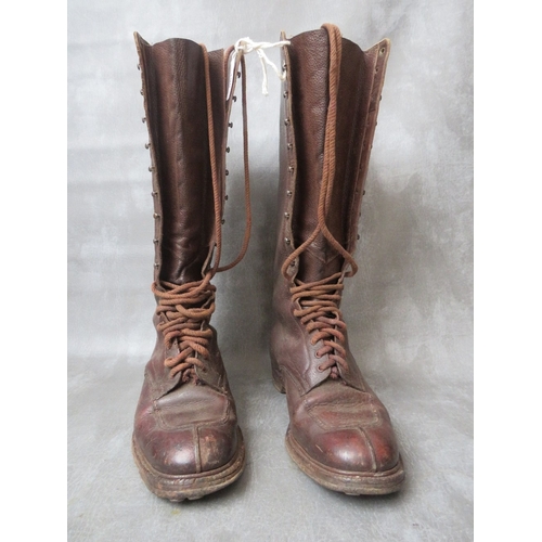 190 - A PAIR OF WW2 BRITISH OFFICERS BROWN LEATHER FIELD BOOTS