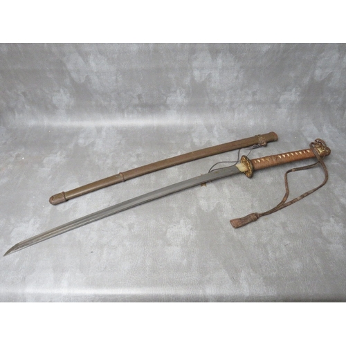 257 - A WW2 JAPANESE KATANA (SWORD), with leather, brass and copper fittings and tsuba, in steel scabbard,... 