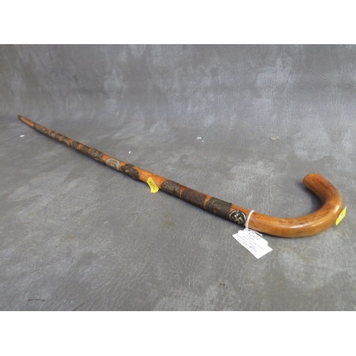 371 - A 1930S GERMAN / AUSTRIAN ALPINE WALKING STICK, with attached metal badges