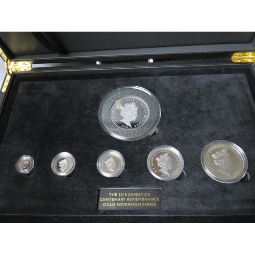 749 - TRISTAN DA CUHNA 2018 ARMISTICE CENTENARY REMEMBRANCE GOLD SOVEREIGN SERIES SET, in fitted case, con... 