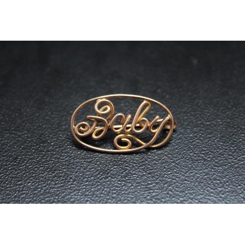 646 - A 9CT GOLD WIREWORK 'BABY' BROOCH, approx weight 3.1g, W 3.25 cm