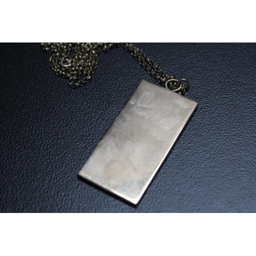 629 - A HALLMARKED 9 CARAT GOLD INGOT STYLE PENDANT, on a 9ct chain, approx combined weight 38.9 g, H 5 cm