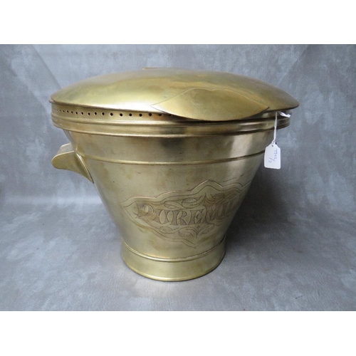 855 - AN EDWARDIAN TWIN HANDLED 'PURE MILK' SHOP COUNTER MILK PAIL, of brass outer construction, with stee... 