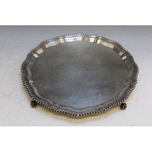 810 - A MODERN HALLMARKED SILVER SALVER - BIRMINGHAM 1964, with presentation inscription, approx weight 83... 