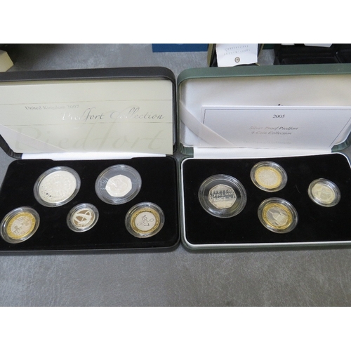 792 - A COLLECTION OF FIFTEEN ROYAL MINT SILVER PROOF COIN SETS AND SINGLES, to include British Bridges 20... 