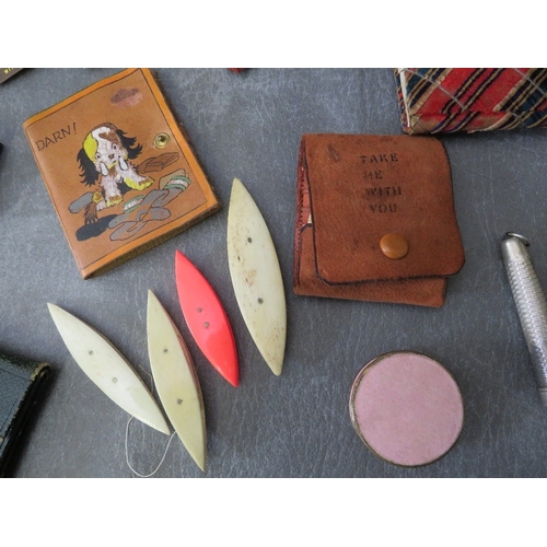 546 - A COLLECTION OF VINTAGE SEWING ACCESSORIES, to include three bone and mother of pearl bobbins, a sel... 