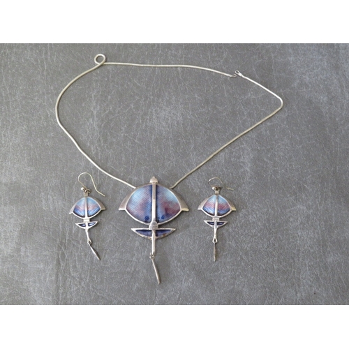 619 - PAT CHENEY - A HALLMARKED SILVER AND ENAMEL PENDANT & EARRINGS SET