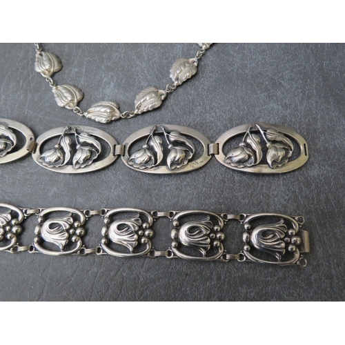 624 - A DANECRAFT STERLING SILVER PANEL LINK BRACELET, together with a Danecraft leaf design silver neckla... 