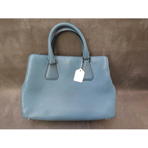 560 - A MICHAEL KORS WEDGWOOD BLUE LEATHER HAND BAG, with twin carry handles and detachable shoulder strap... 