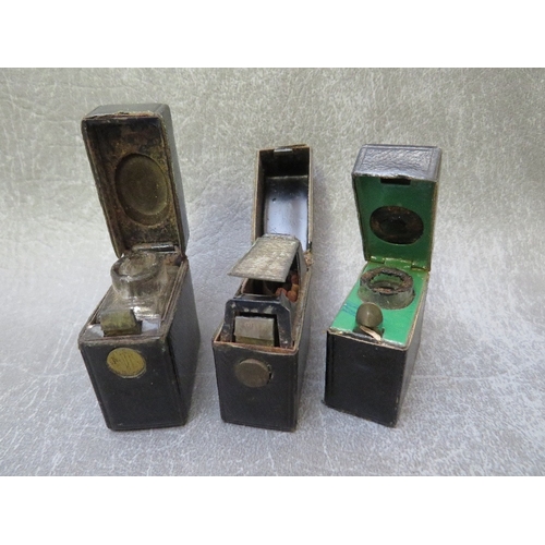 593 - A COLLECTION OF VINTAGE MATCH STRIKES / HOLDERS ETC., to include two bakelite Edward VII examples, t... 