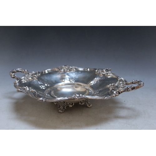 825 - A HALLMARKED SILVER TWIN HANDLED FOOTED DISH BY ROBINSON EDKIN & ASTON - BIRMINGHAM ASSAY, no date l... 