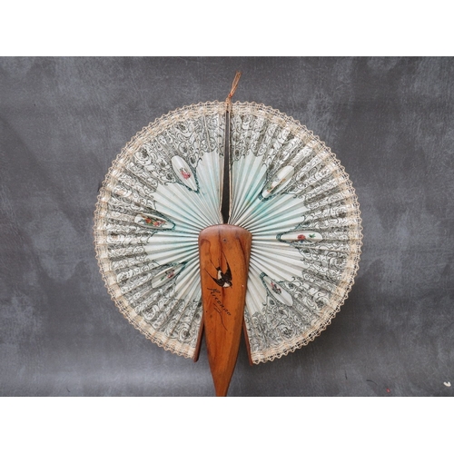 529 - A COLLECTION OF VINTAGE HAND PAINTED AND FEATHER FANS, to include four ebonised hand painted example... 