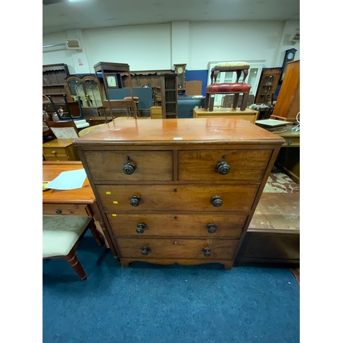 822 - An antique mahogany five drawer chest of drawers W 94 cm